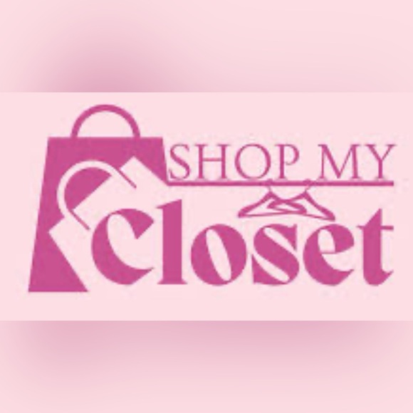 Live show like and share my flyer that way you know I’m live deals and steals❤️ - Picture 2 of 4